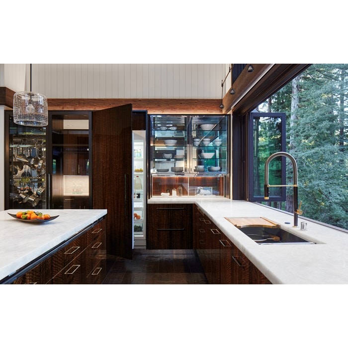 Setting and Structure