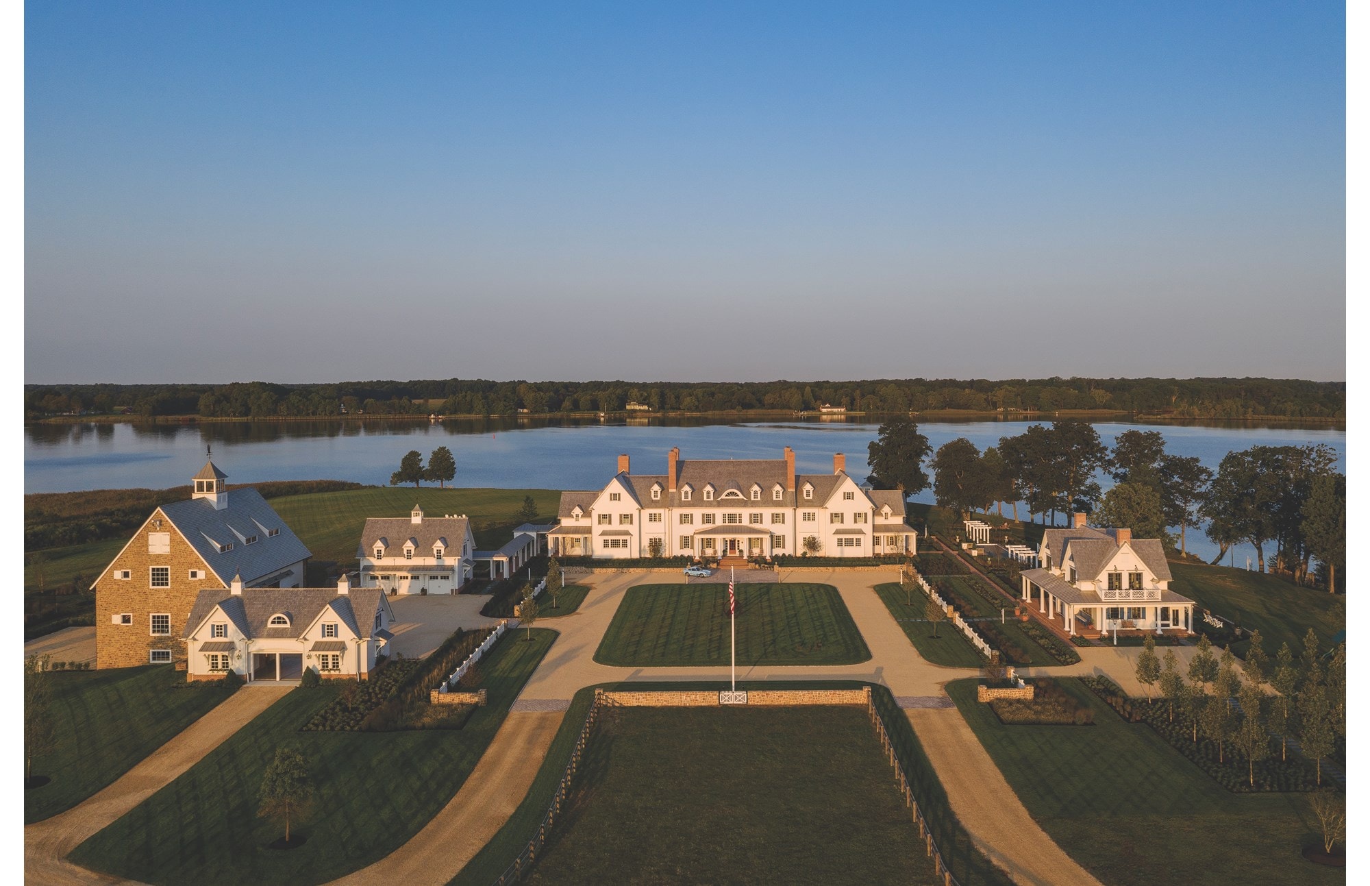 Architect Cathy Cherry discusses a Georgian-style country estate on 152 waterfront acres on Maryland's Eastern Shore.