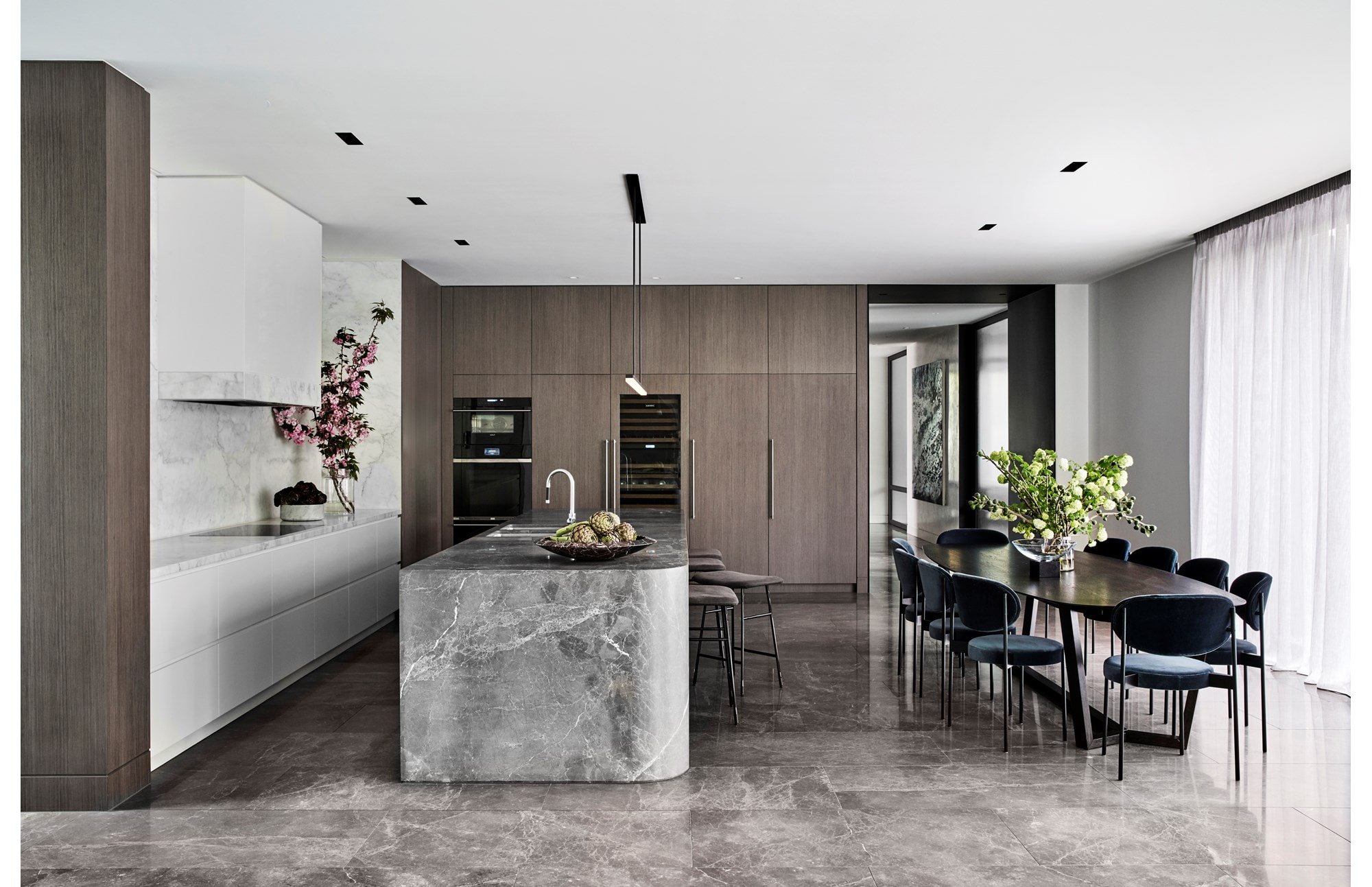 Mim Design creates an award-winning kitchen in Australia that is as robust as it is remarkable.