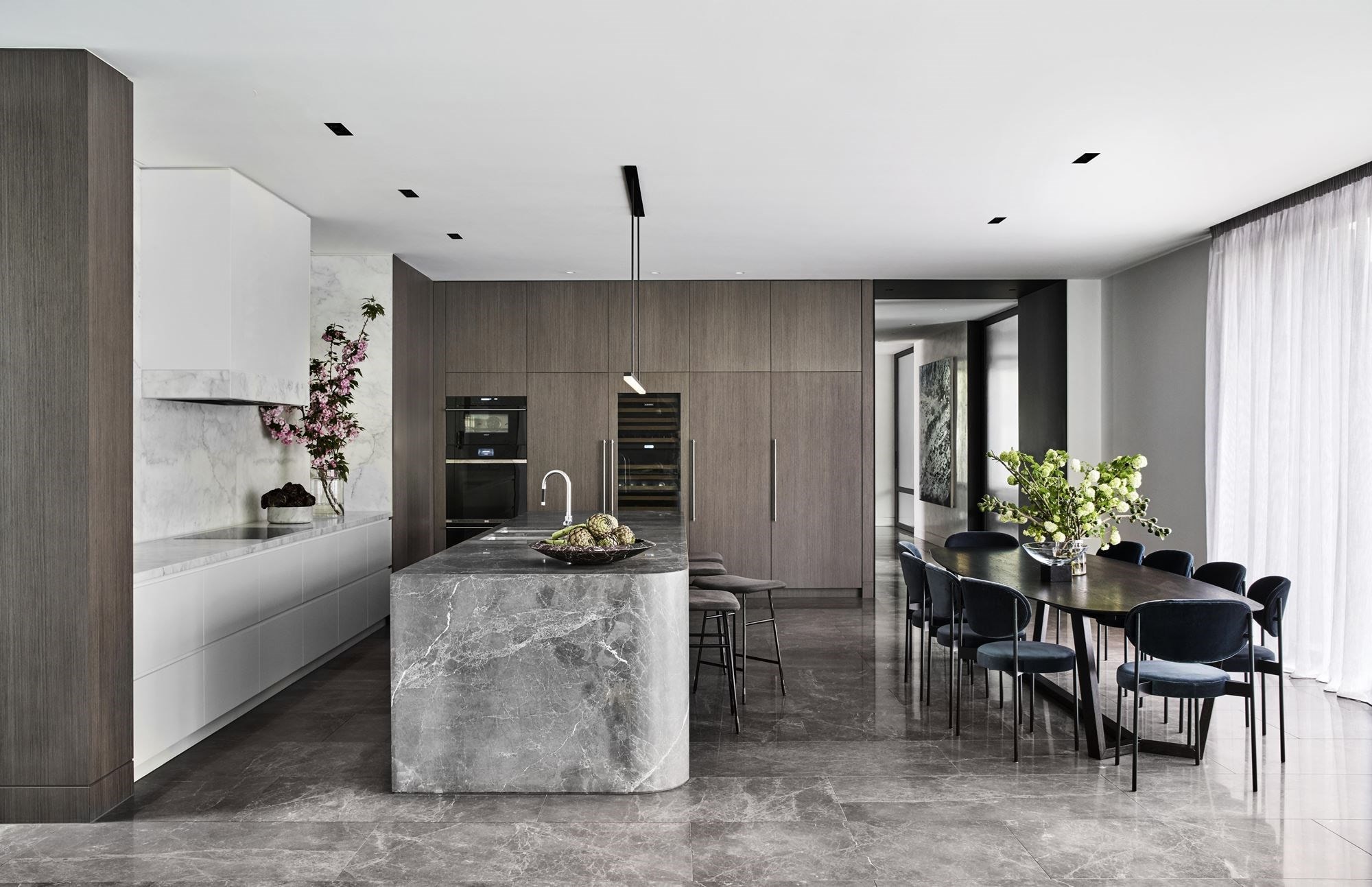 Mim Design creates an award-winning kitchen in Australia that is as robust as it is remarkable.