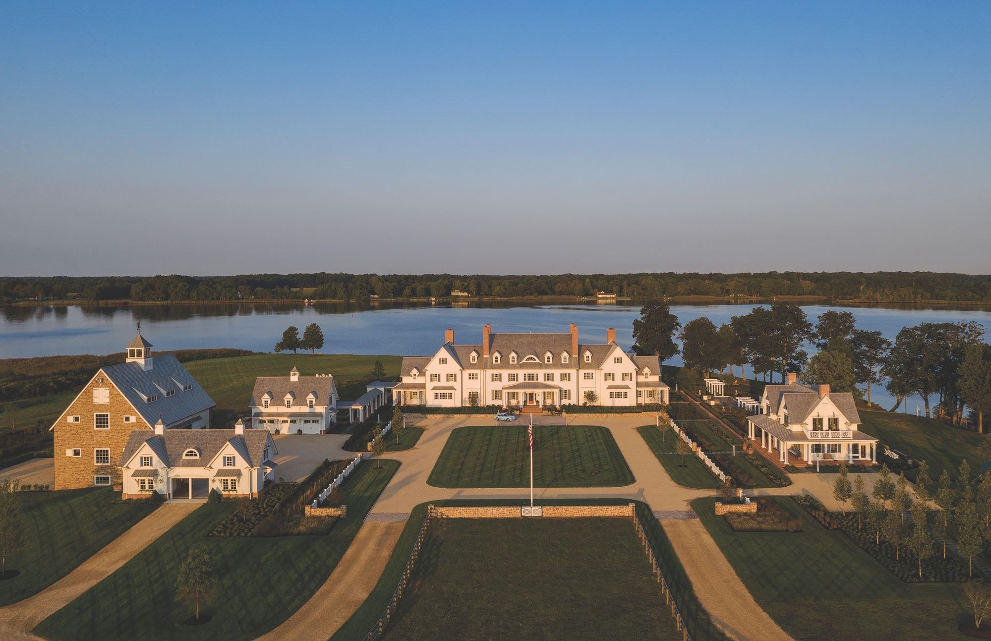 Architect Cathy Cherry discusses a Georgian-style country estate on 152 waterfront acres on Maryland's Eastern Shore.