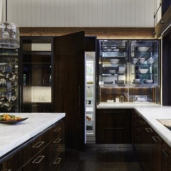 Setting and Structure