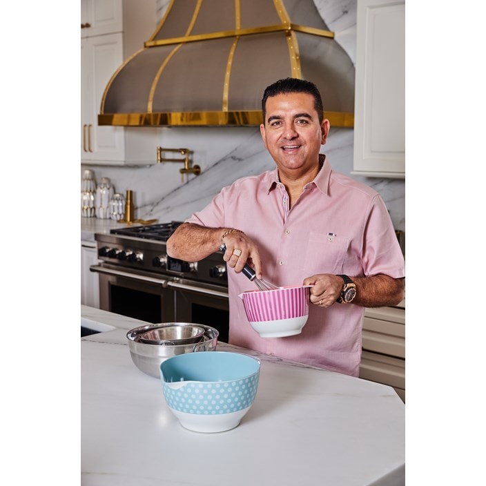 When the Valastros renovated their kitchen, they filled it with Sub-Zero, Wolf, and Cove appliances.