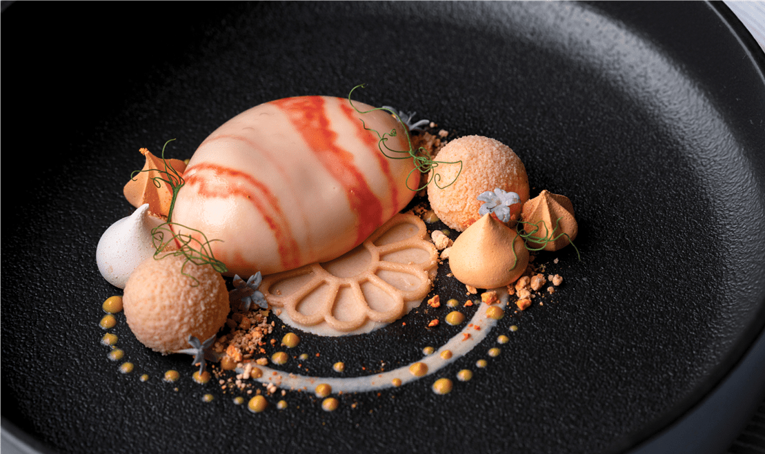 Inspired by the Pantone Color of the Year 2024, a "Peaches "n" Cream" dessert incorporates TEALEAVES Peach Fuzz Blend.