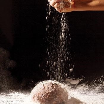 Wolf’s innovative proof mode takes the guesswork out of preparing the perfect bread dough.