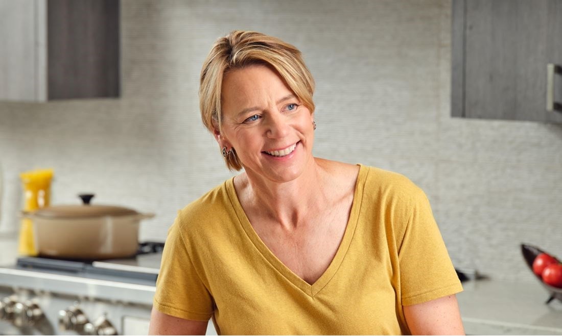 Annika Sörenstam, seen here in the kitchen of her Orlando, Florida home, enjoys cooking for her family of four.