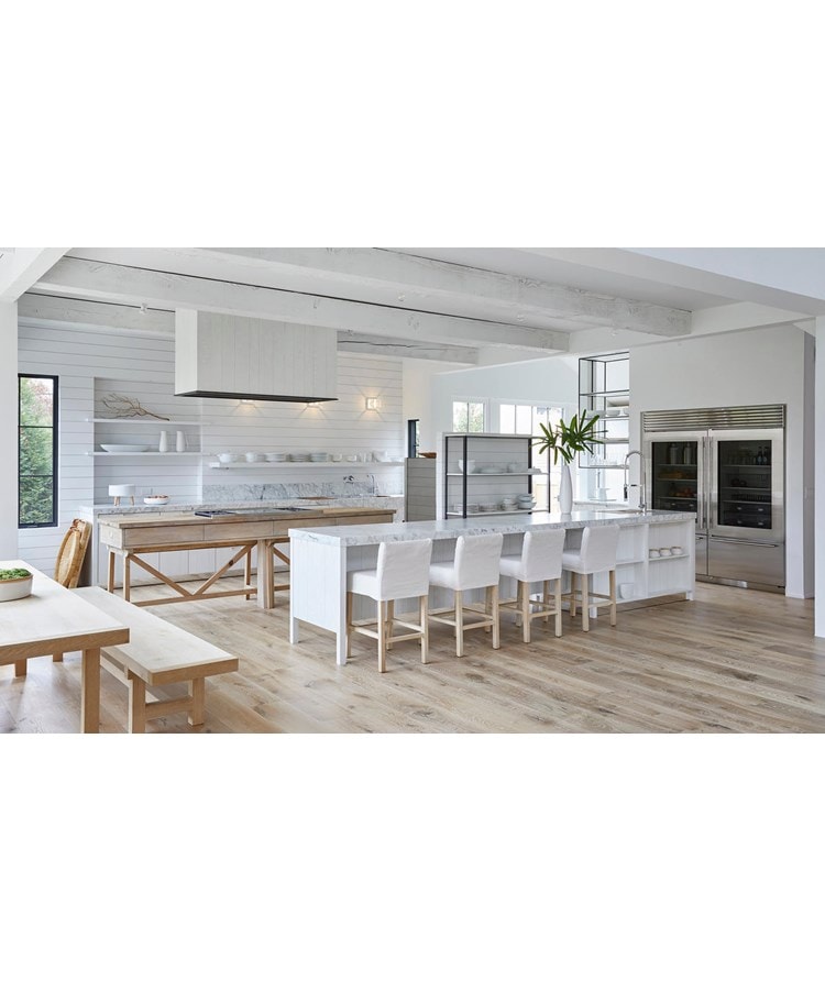 One of the kitchen design industry’s most influential and acclaimed pioneers, Mick De Giulio has created kitchens all over the world.