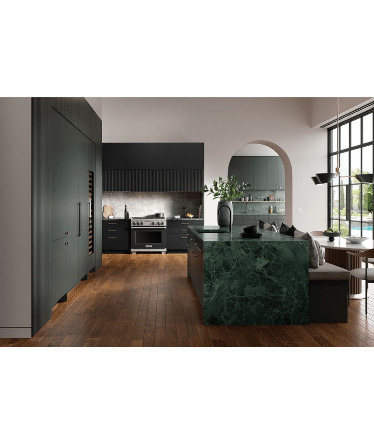 New Wolf dual installation kits, accent doors, and knobs allow for greater customization within the kitchen.